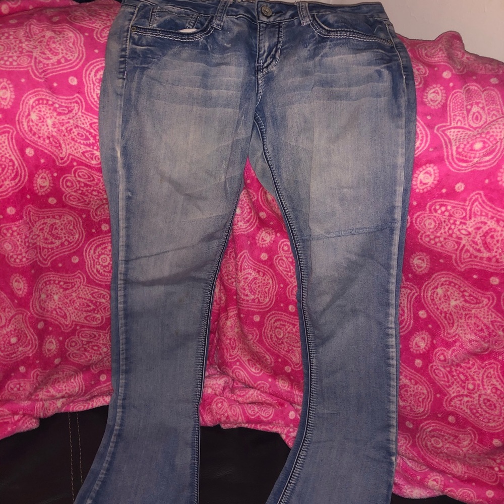 Jeans - Picture 2 of 3